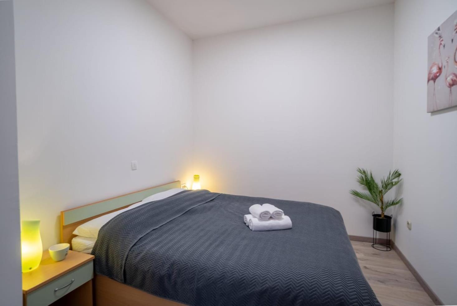 Apartman Mihovil กอสปิช ภายนอก รูปภาพ